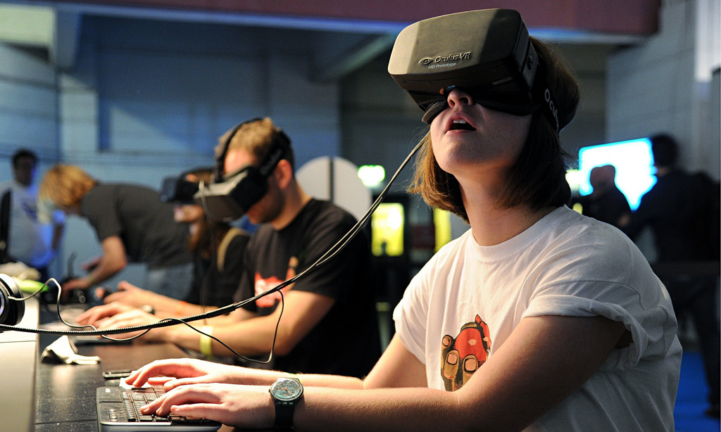 VR及AR技術應用掀起創新科技發展熱潮